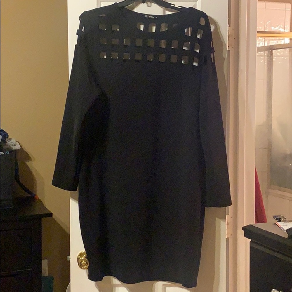 Black plus size dress